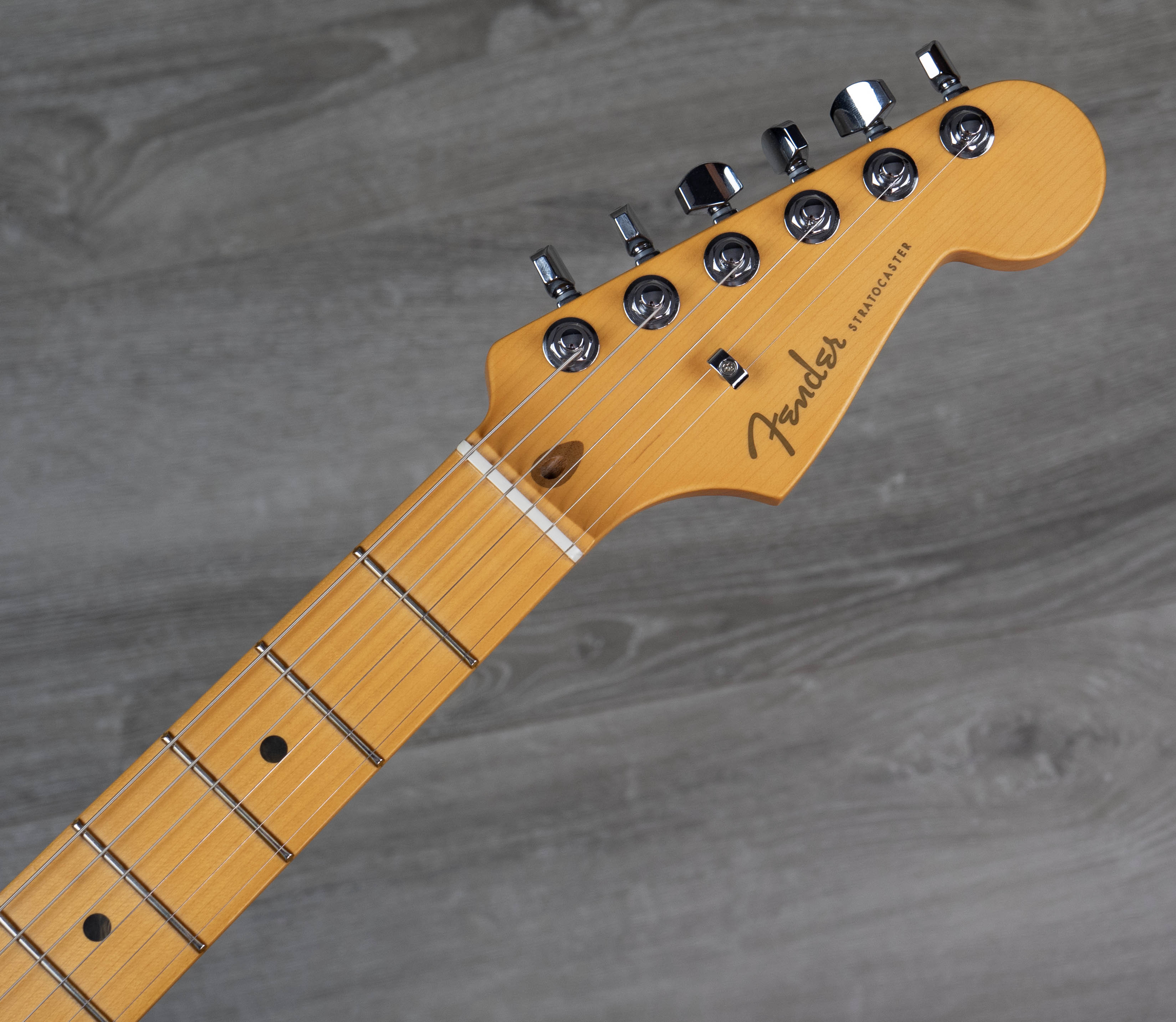 Fender American Ultra II Stratocaster, Maple Fingerboard