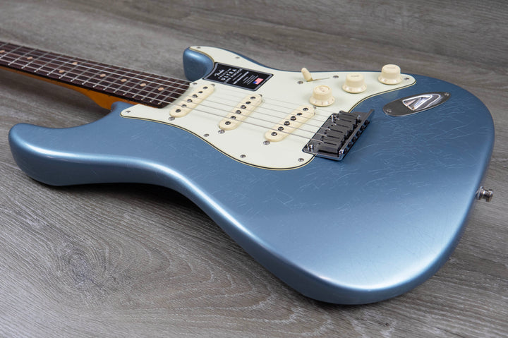 Fender Ultra Luxe Stratocaster, diapasón de arce, Sunburst de 2 colores