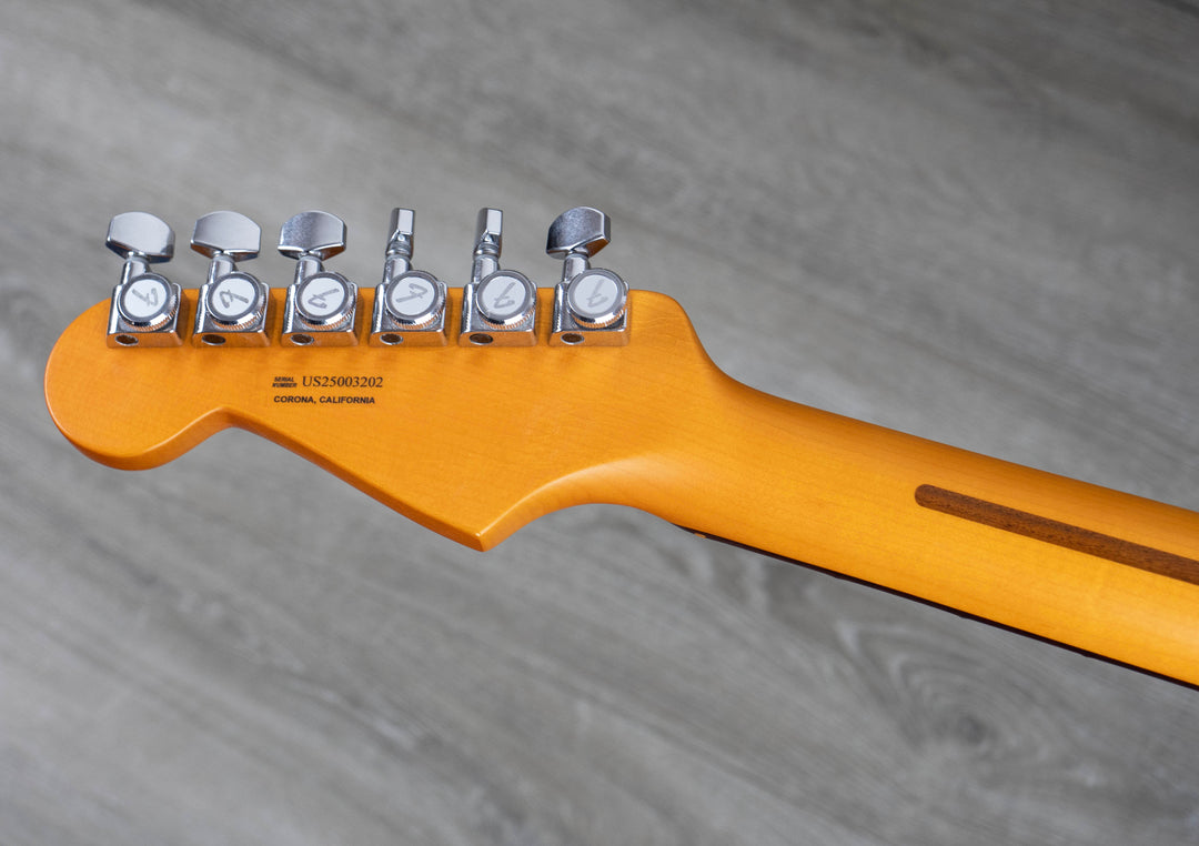 Fender Ultra Luxe Stratocaster, diapasón de arce, Sunburst de 2 colores