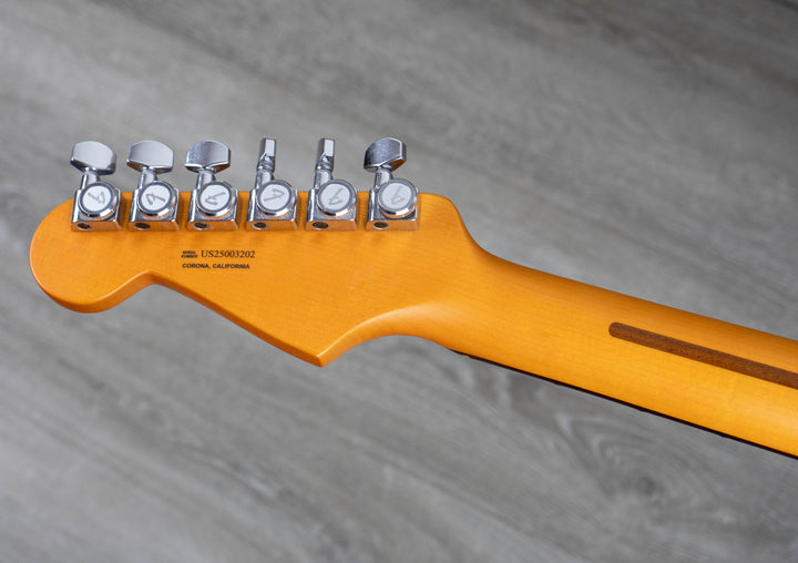 Fender Ultra Luxe Stratocaster, diapasón de arce, Sunburst de 2 colores