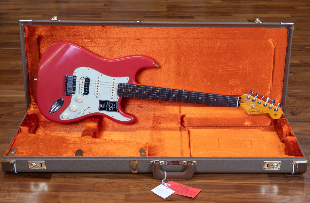 Fender Ultra Luxe Stratocaster, touche en érable, finition Sunburst bicolore