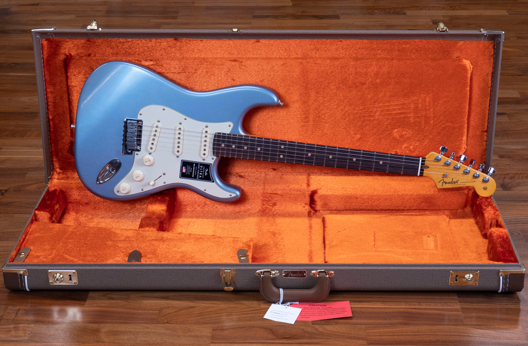 Fender Ultra Luxe Stratocaster, touche en érable, finition Sunburst bicolore