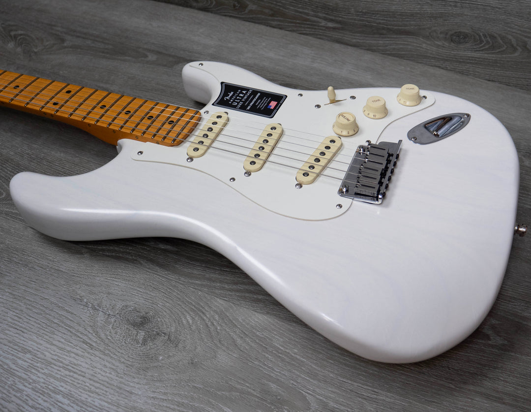 Fender American Ultra Luxe '50s Stratocaster, Maple Fingerboard, White Blonde