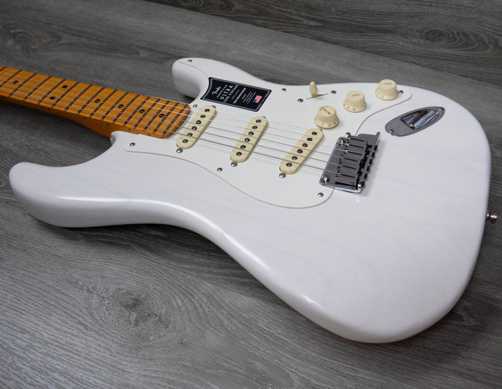 Fender American Ultra Luxe '50s Stratocaster, Maple Fingerboard, White Blonde