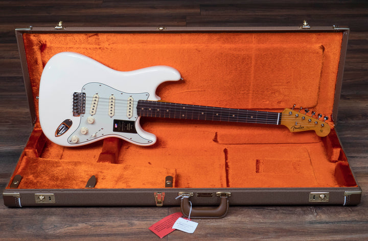 Fender American Vintage II 1961 Stratocaster, touche en palissandre, Olympic White