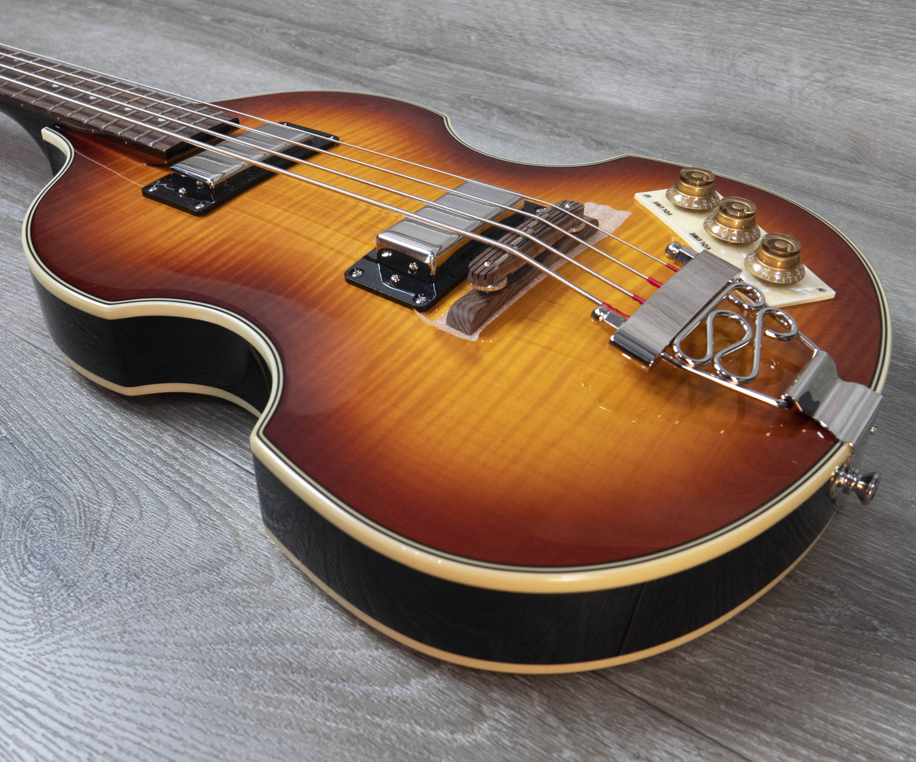 Epiphone Viola Bass Guitar, Vintage Sunburst – A Strings