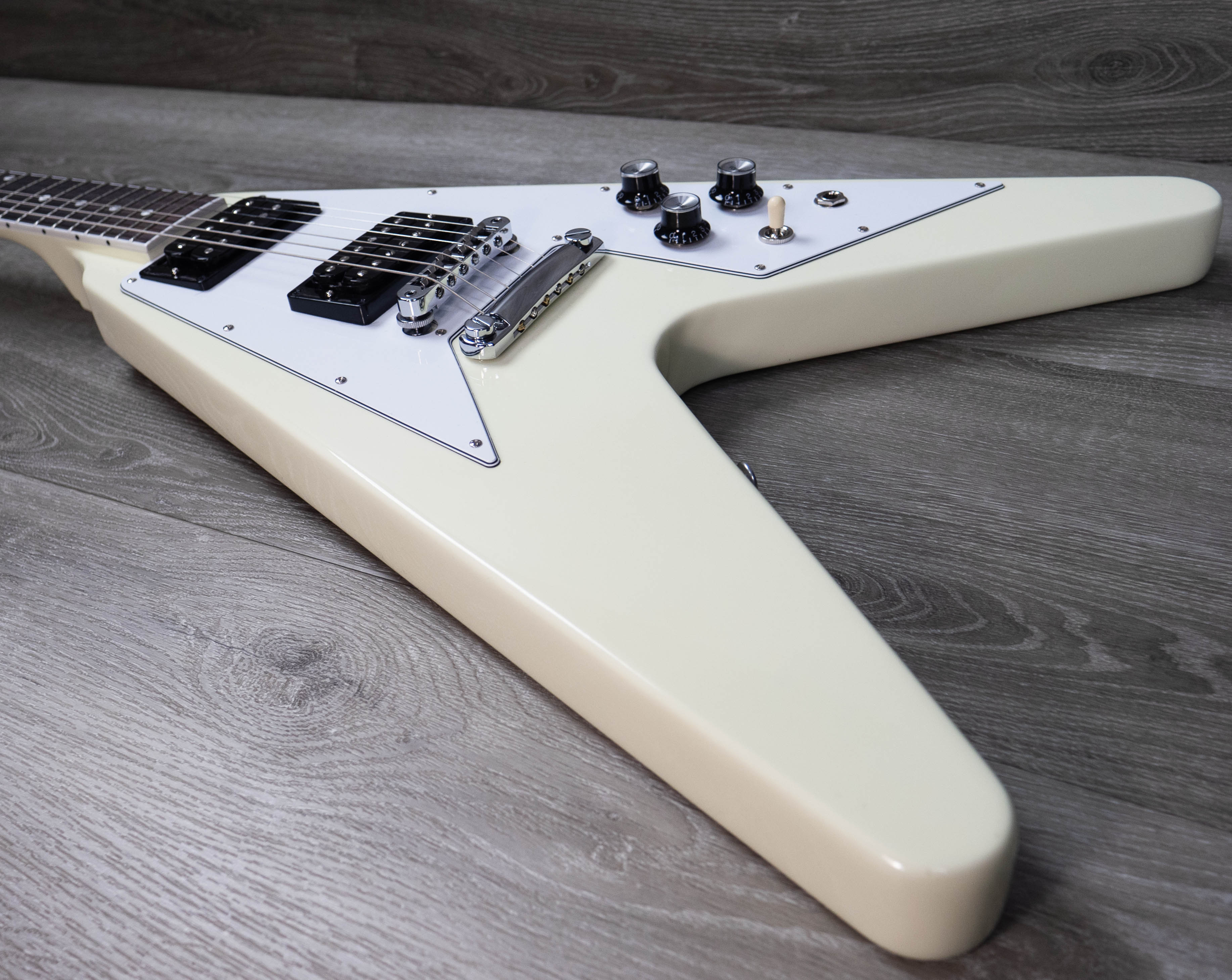 Gibson 70’s Flying V Classic White Gibson 70s Flying V Classic White - Guitarworks