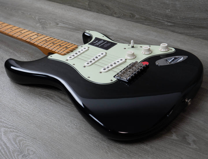Fender Vintera II Road Worn '60s Stratocaster, Maple Fingerboard, Black