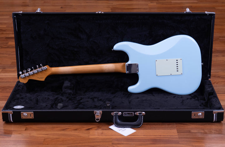 Fender Vintera II Road Worn '60s Stratocaster, Rosewood Fingerboard, Sonic Blue