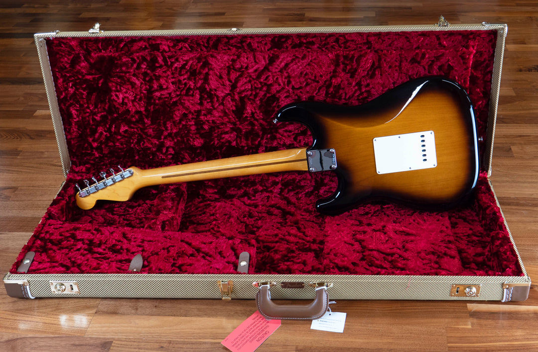 Fender American Vintage II 1957 Stratocaster, Maple Fingerboard, 2-Colour Sunburst