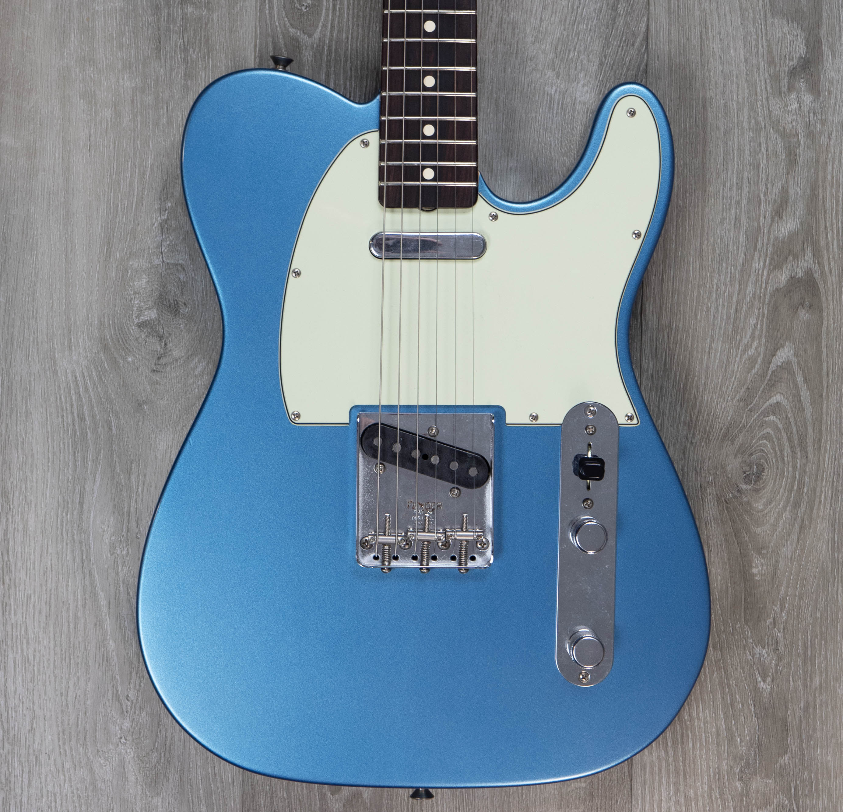 Fender Limited Edition Road Worn Vintera II 60s Telecaster, Lake