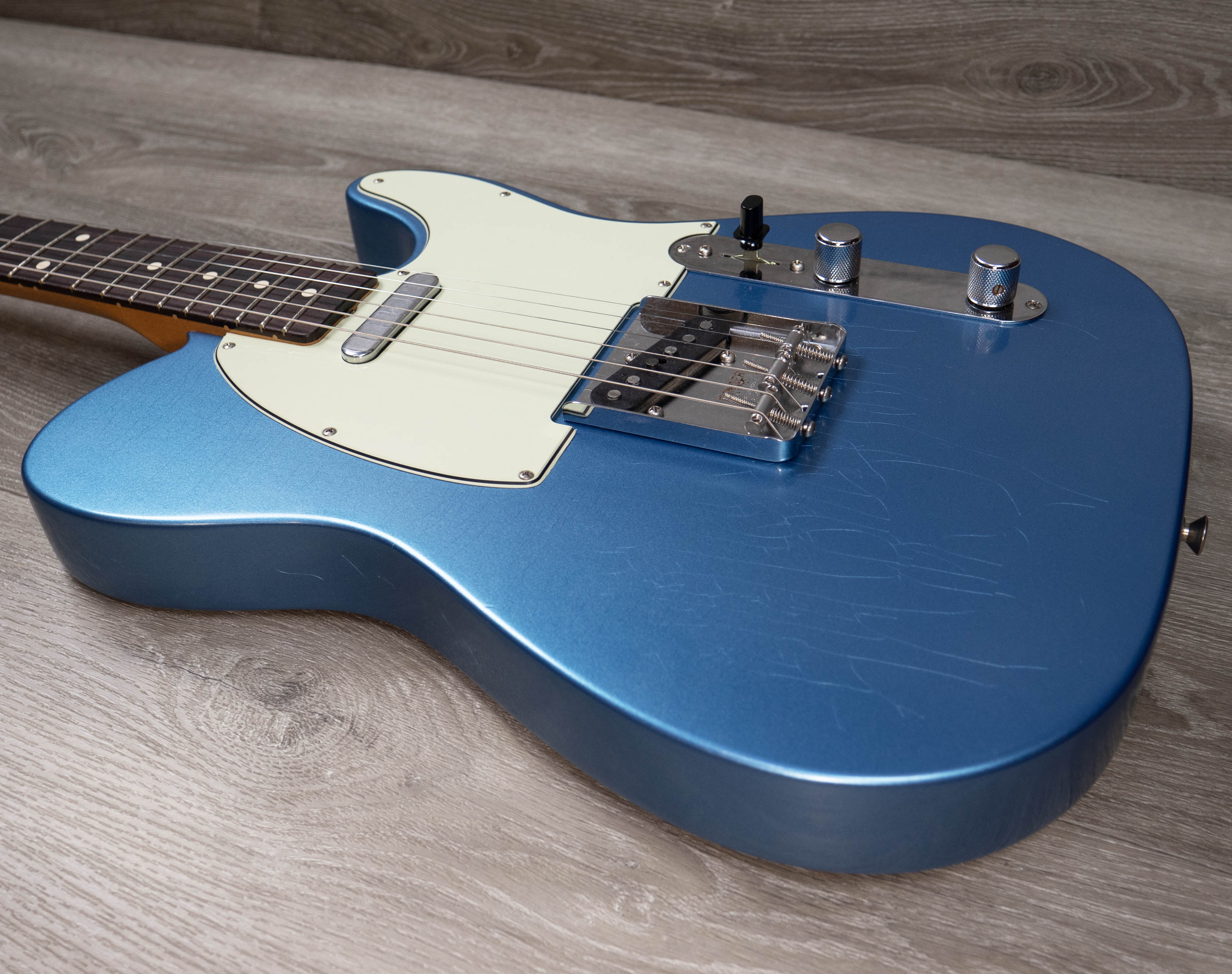 Fender Limited Edition Road Worn Vintera II 60s Telecaster, Lake