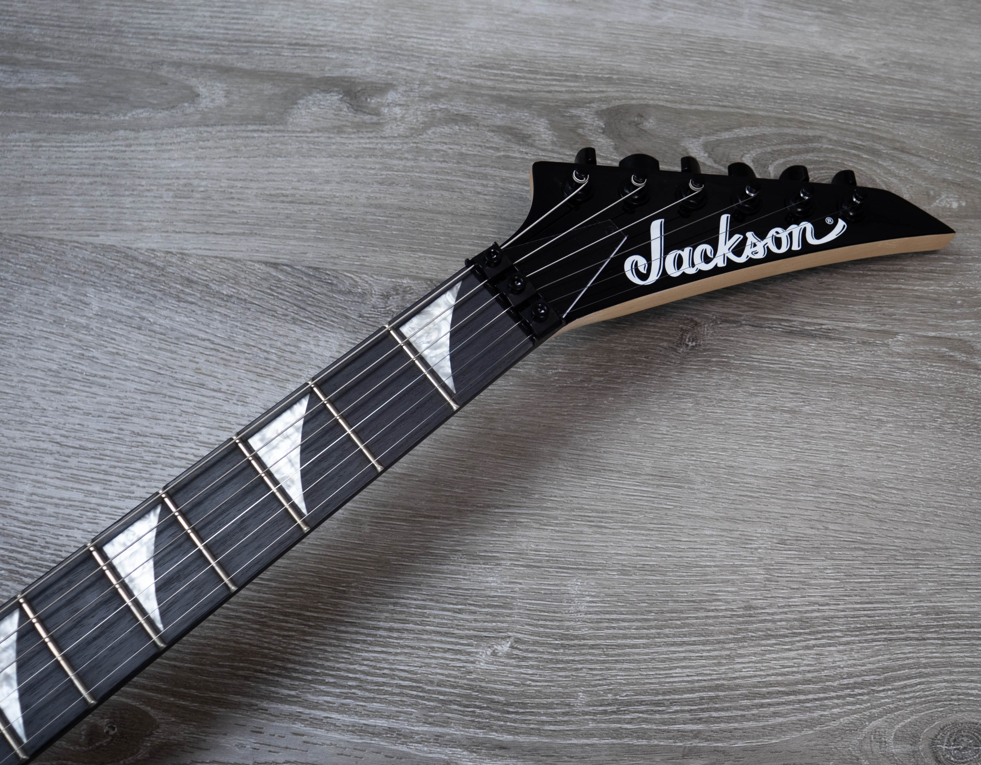 Jackson X Series Dinky DK1A, Amaranth Fingerboard, Warhol – A Strings