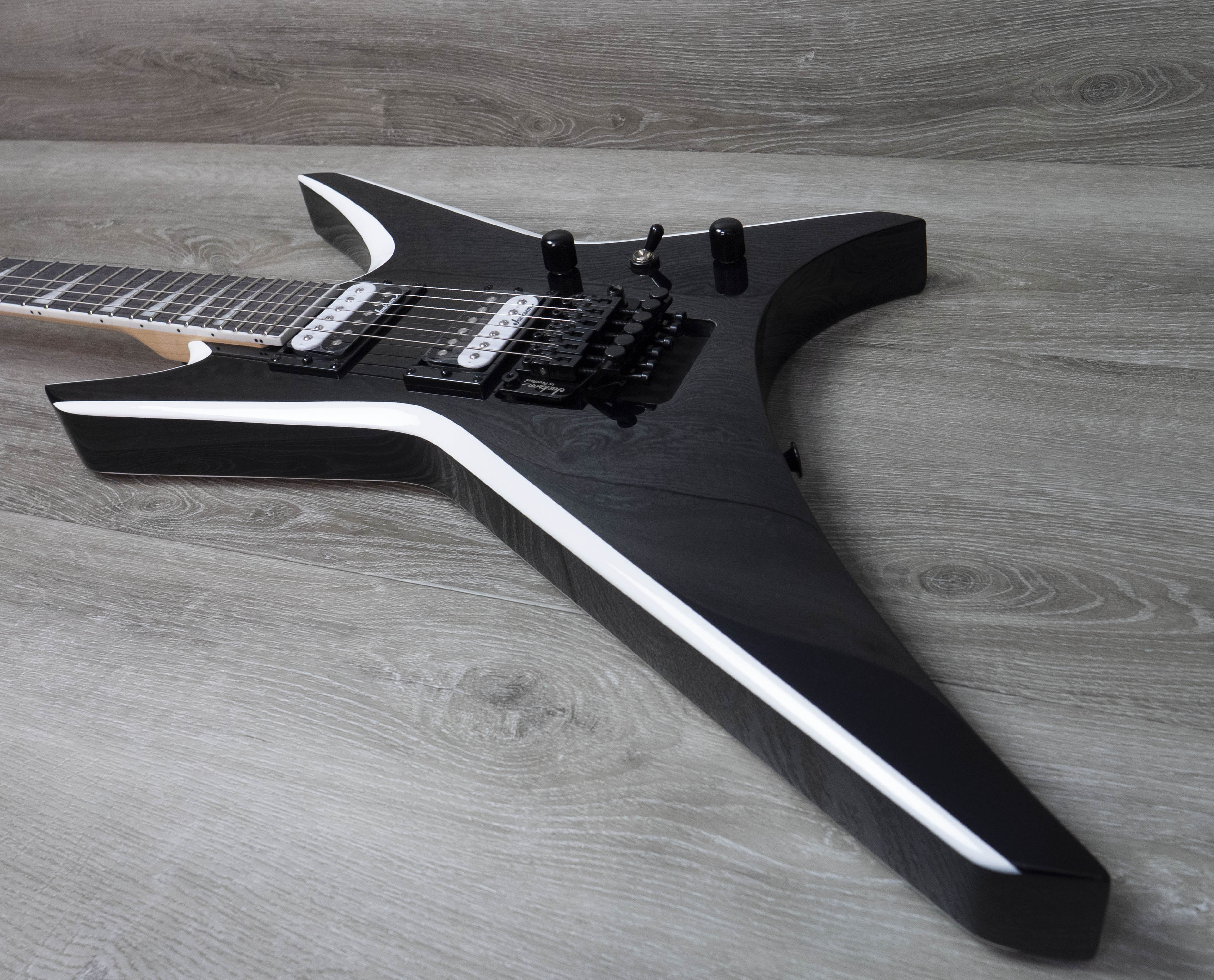 ギター JACKSON WARRIOR JS32 Amaranth  White 0000_6e1380b4-34ea-42b5-b219-