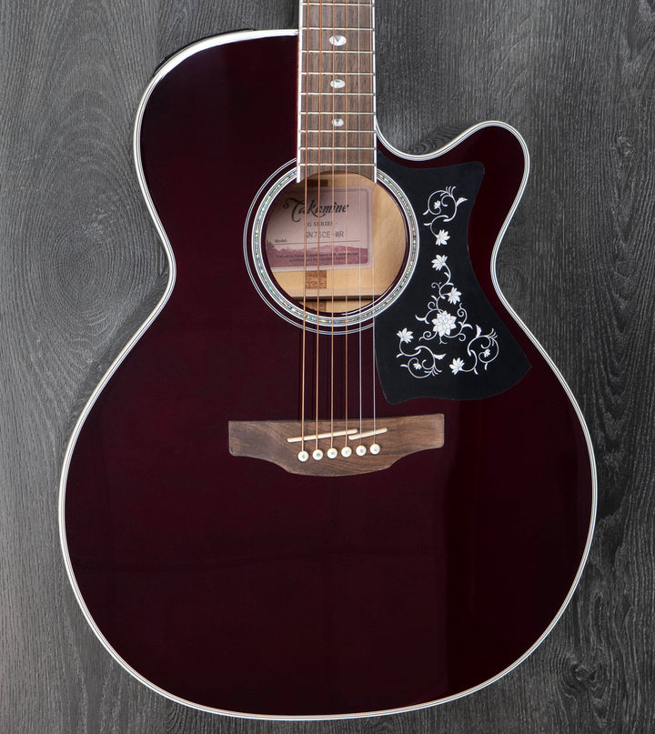 Takamine GN75CE-WR NEX, tapa de abeto macizo, fondo de arce acolchado con pastilla TK-40D, color rojo vino