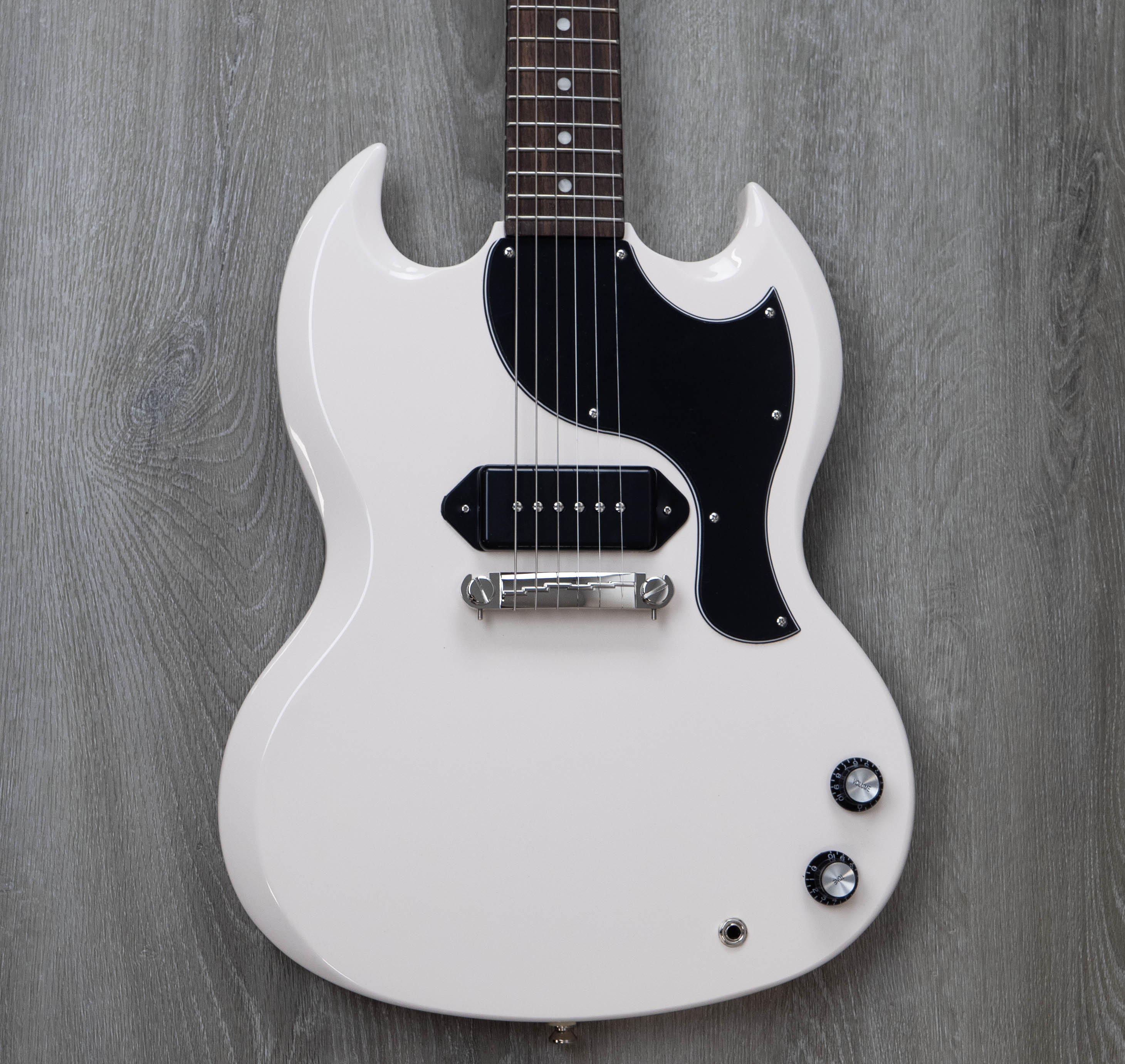 Epiphone YUNGBLUD SG Junior, Classic White – A Strings