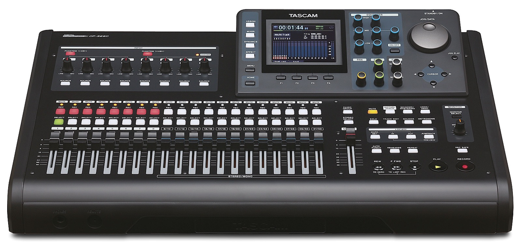 Tascam DP-32SD 32-Track Digital Portastudio – A Strings