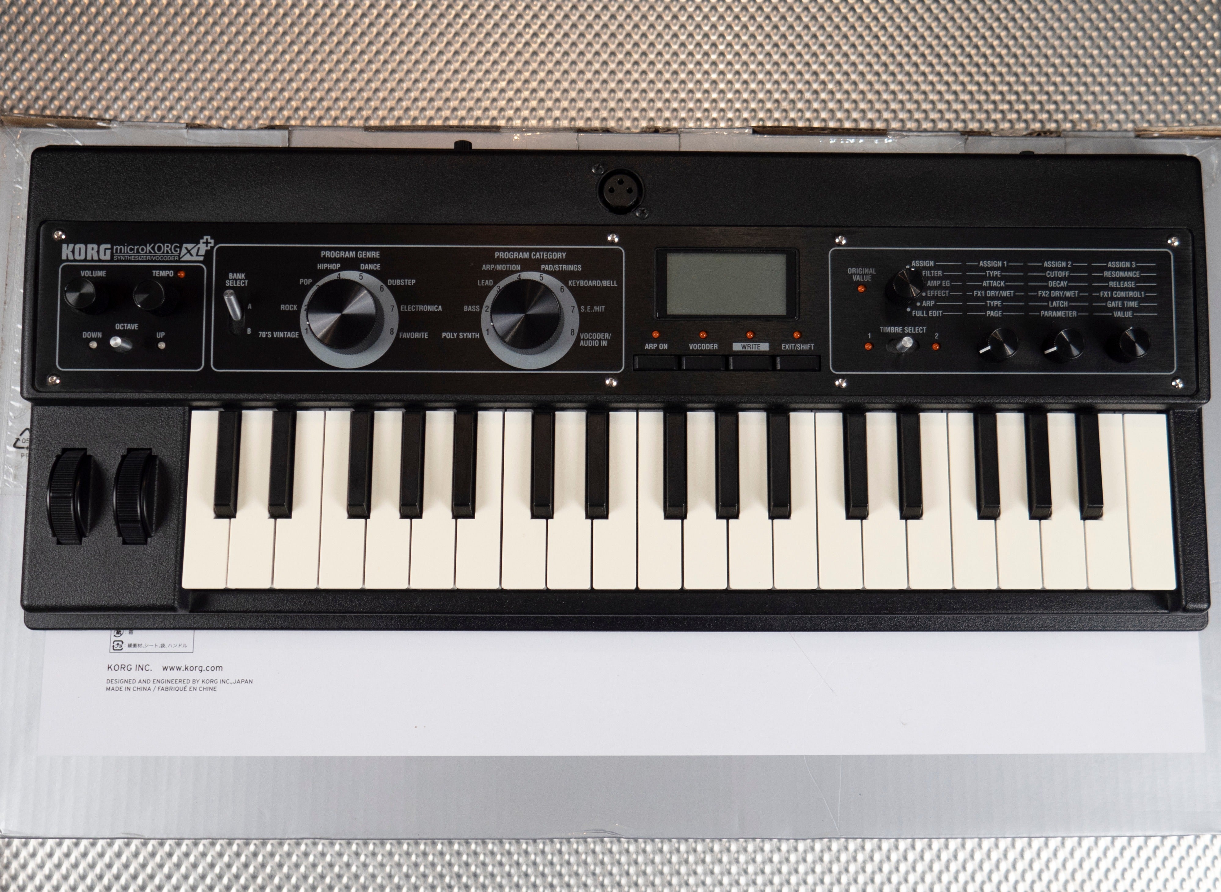 Ex-Demo Korg microKorg XL+ Synthesizer Vocoder – A Strings