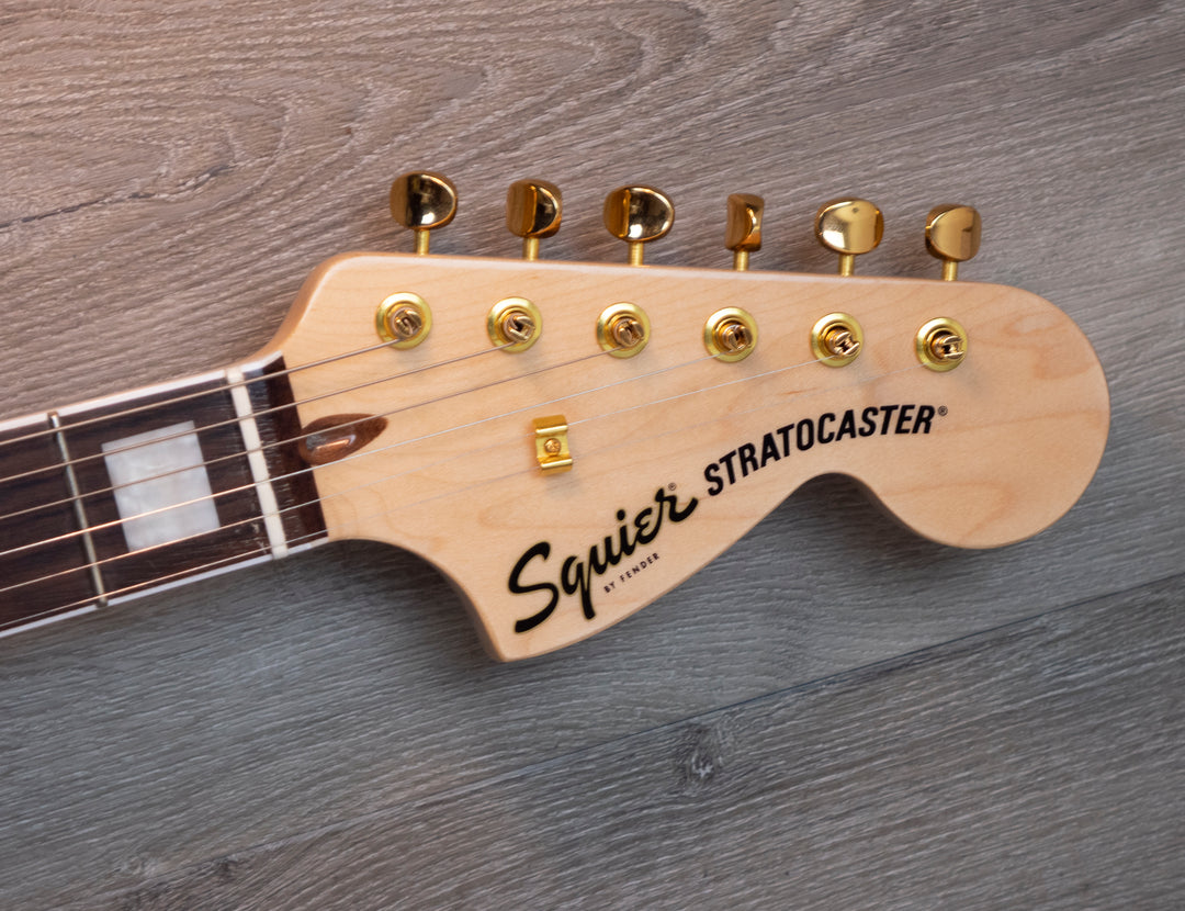 Squier 40th Anniversary Stratocaster, Gold Edition, Laurel Fingerboard, Gold Anodized Pickguard, Sienna Sunburst