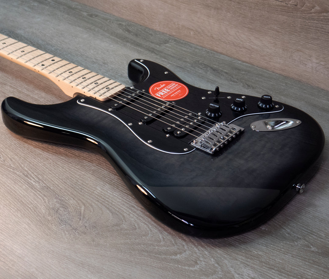 Squier Affinity Series Stratocaster FMT HSS, touche en érable, pickguard noir, Black Burst