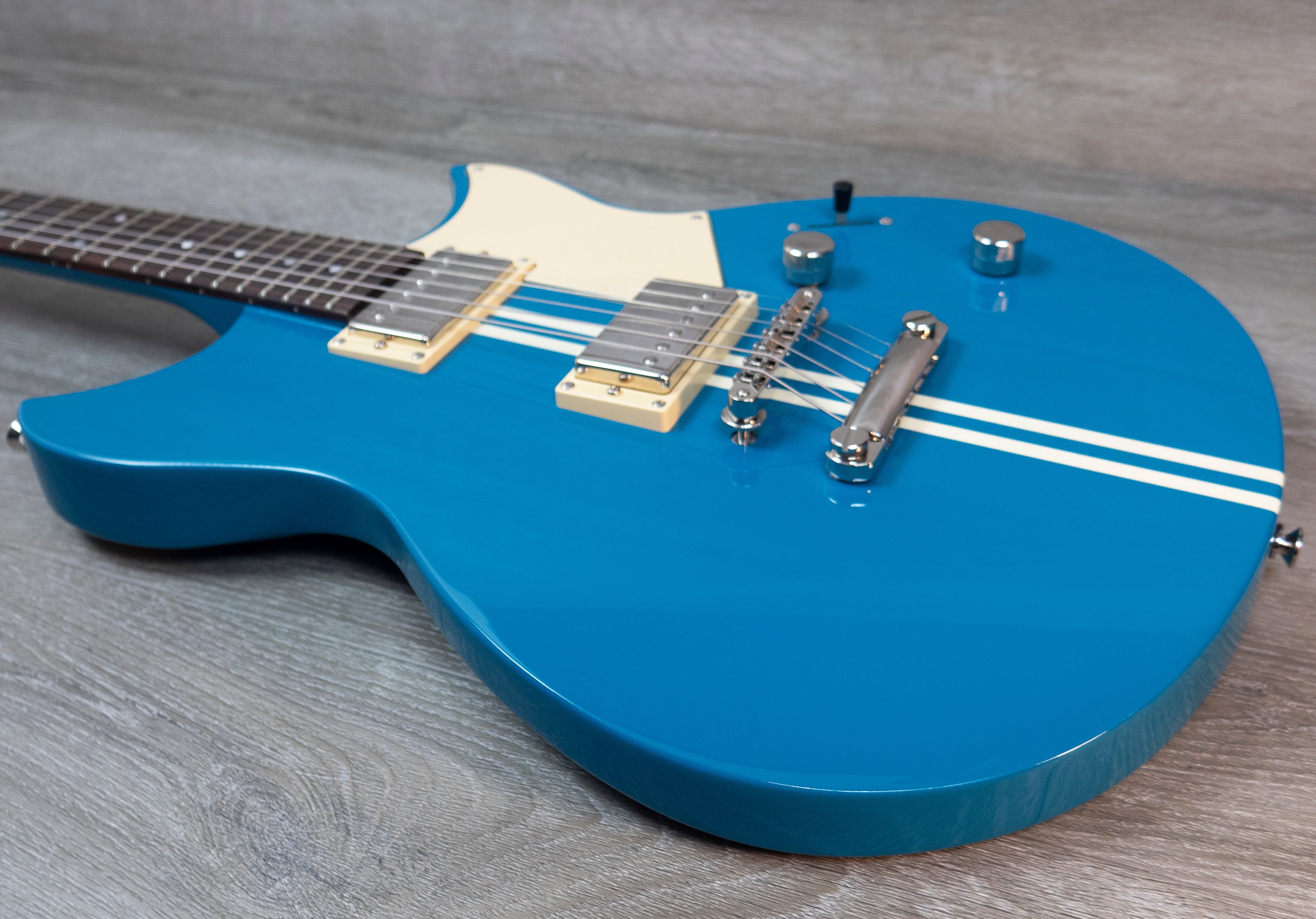 Yamaha RSE20 Revstar Element Electric Guitar, Swift Blue – A Strings