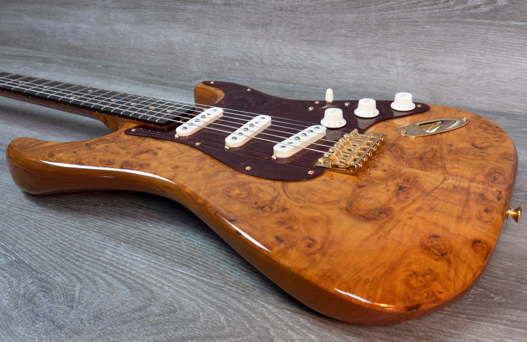 Fender Custom Shop Artisan Maple Burl Strat NOS, Ebony Madagascar Fingerboard, Aged Natural