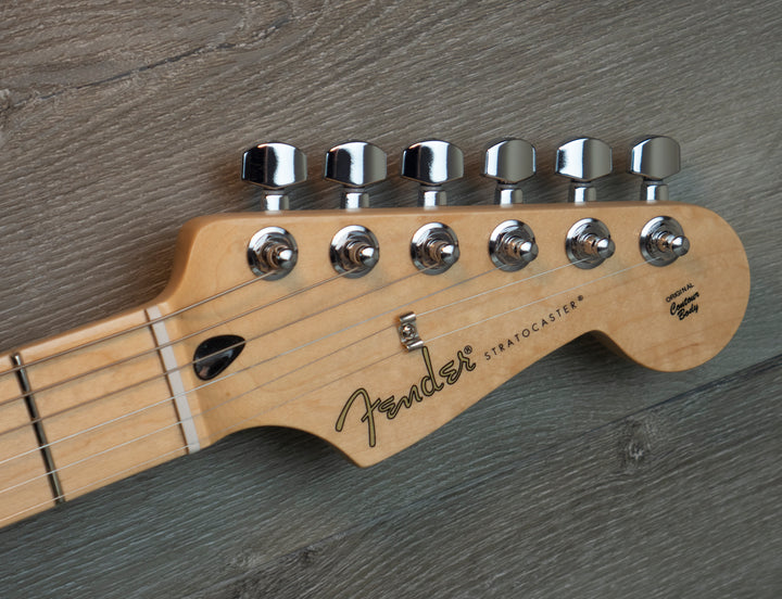 Fender Player Stratocaster, touche en érable, crème au beurre