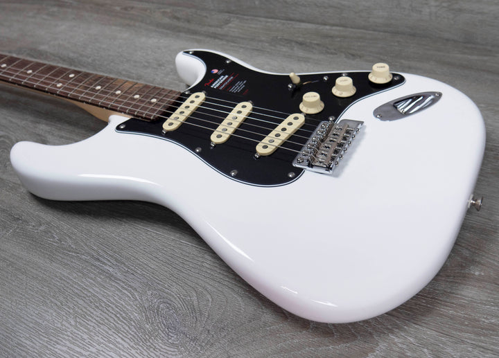 Fender American Performer Stratocaster, Rosewood Fingerboard, Arctic White
