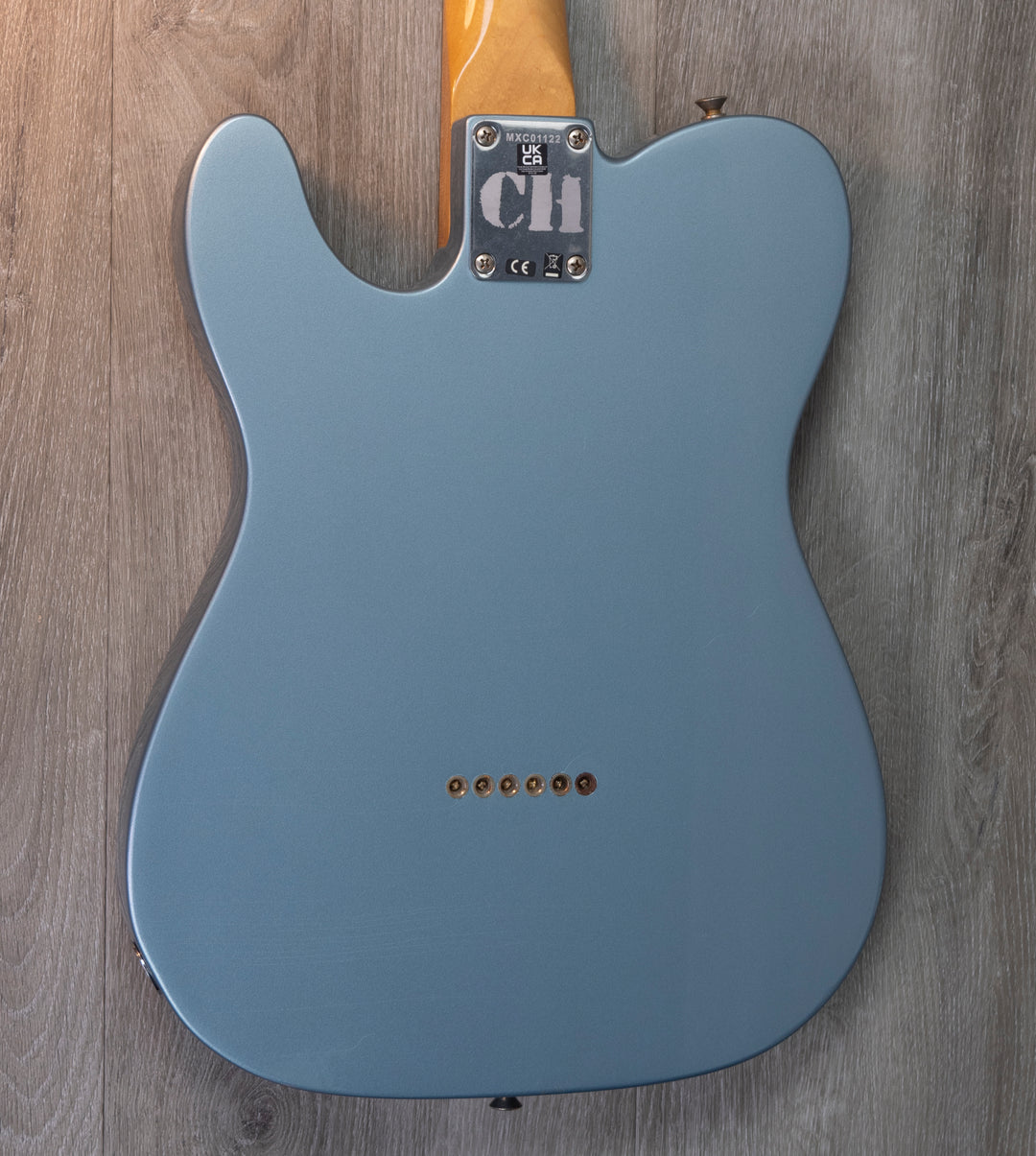 Fender Chrissie Hynde Telecaster, diapasón de palisandro, azul hielo metalizado