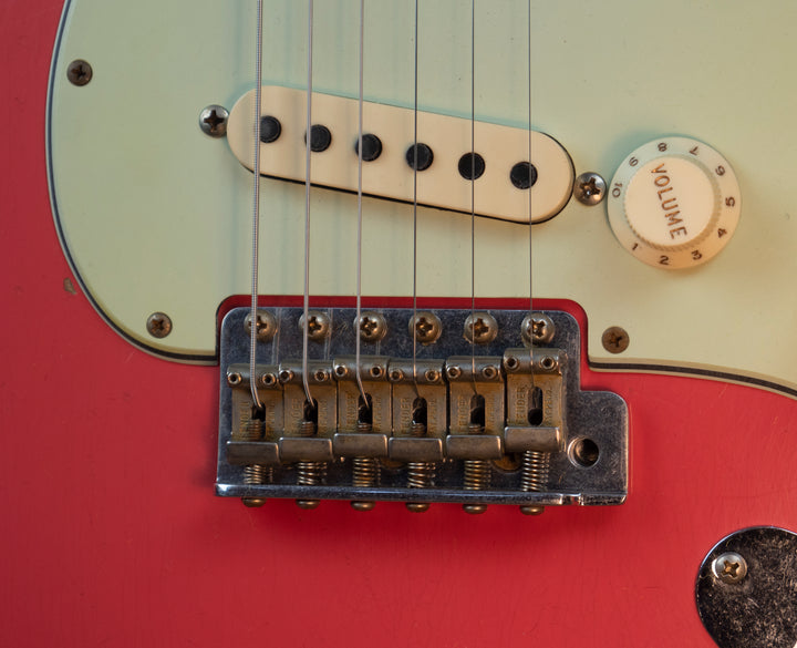 Fender Custom Shop 63 Stratocaster Relic, Faded Fiesta Red