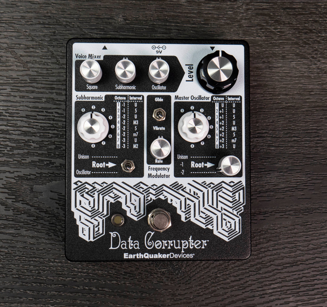 EarthQuaker Devices Data Corrupter Modulated Monophonic Harmonizing PLL Effects Pedal
