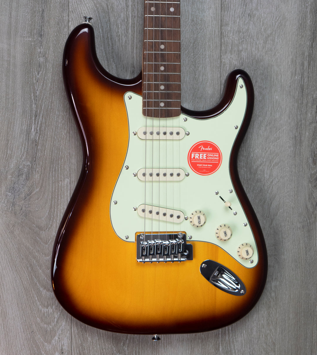 Squier FSR Affinity Series Stratocaster, Laurel Fingerboard, Mint Pickguard, Honeyburst