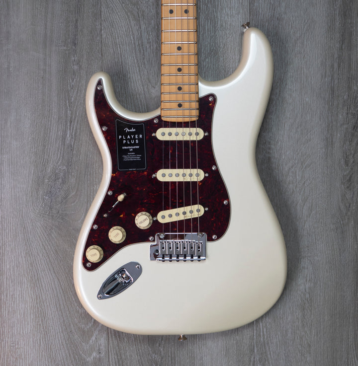 Fender Player Plus Stratocaster, Left-Hand, Maple Fingerboard, Olympic Pearl
