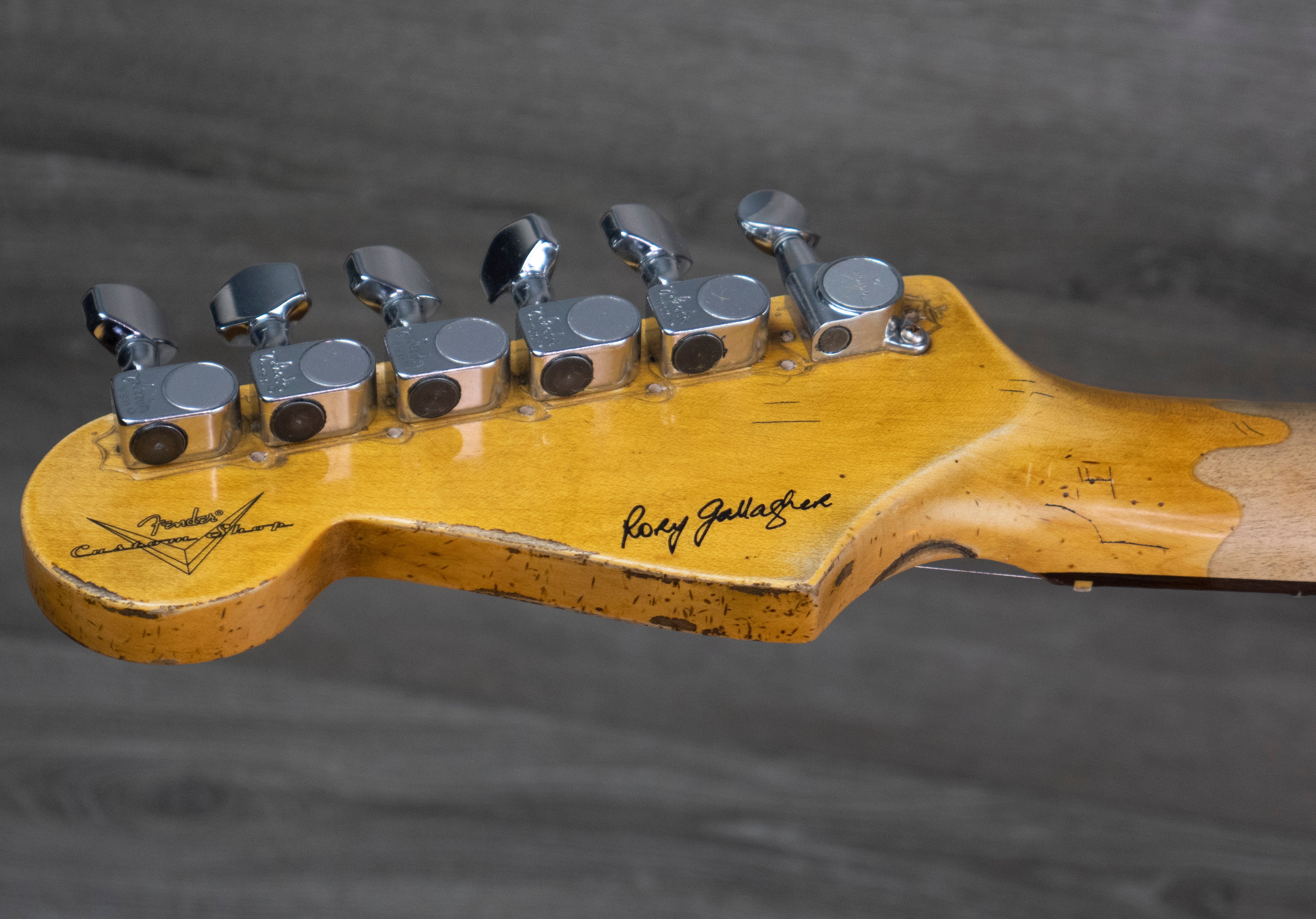 Fender Custom Shop Rory Gallagher Signature Stratocaster Relic, 3