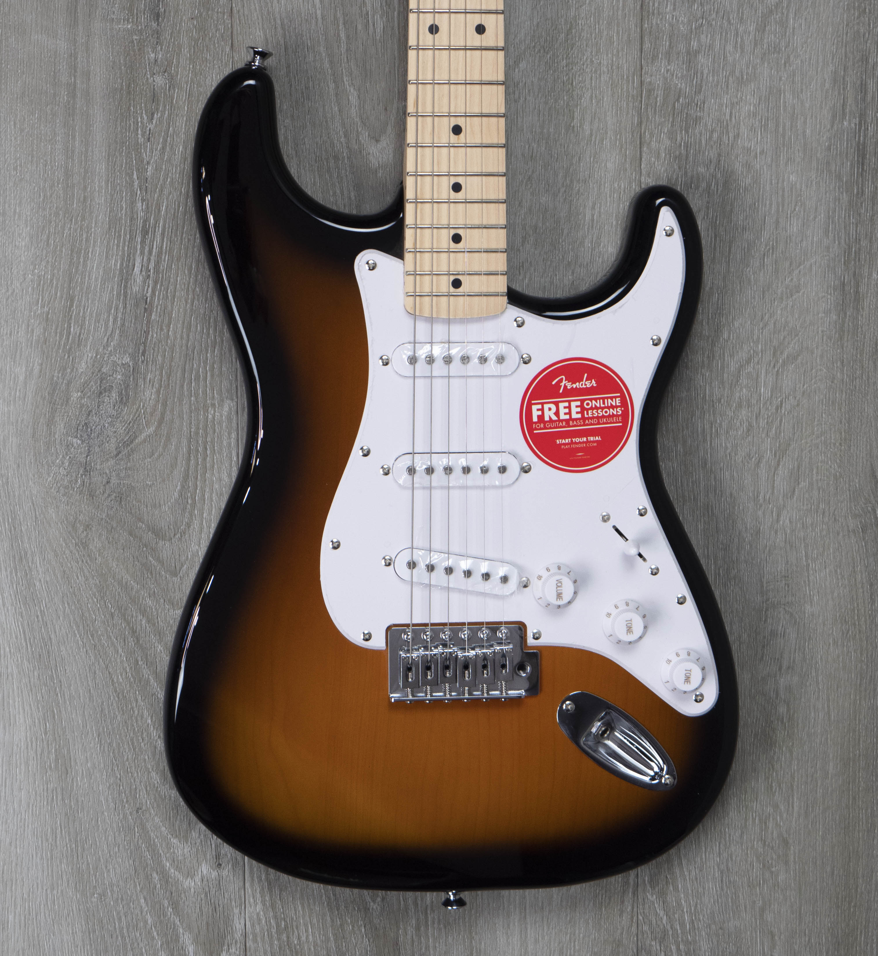 Squier Sonic Stratocaster, Maple Fingerboard, White Pickguard, 2