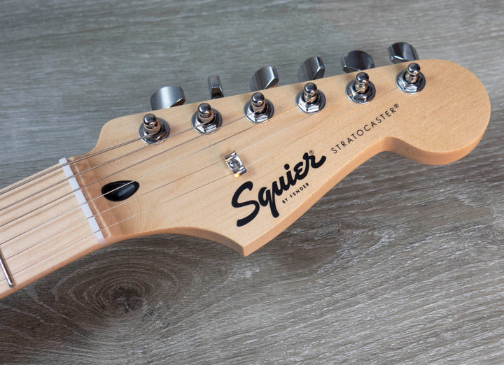 Squier Sonic Stratocaster, Maple Fingerboard, White Pickguard, 2-Colour Sunburst
