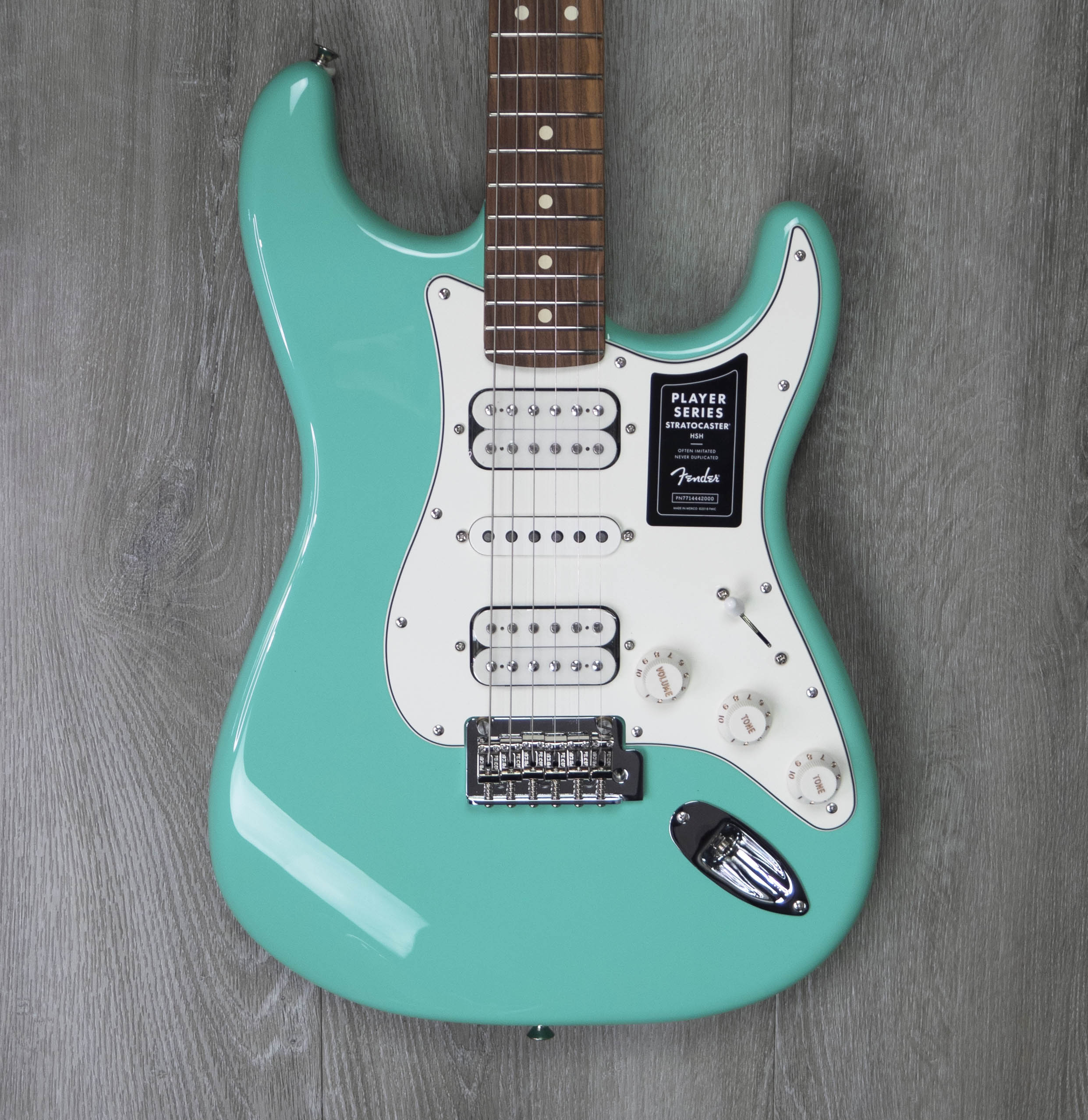 Fender Player Stratocaster HSH, Pau Ferro Fingerboard, Sea Foam