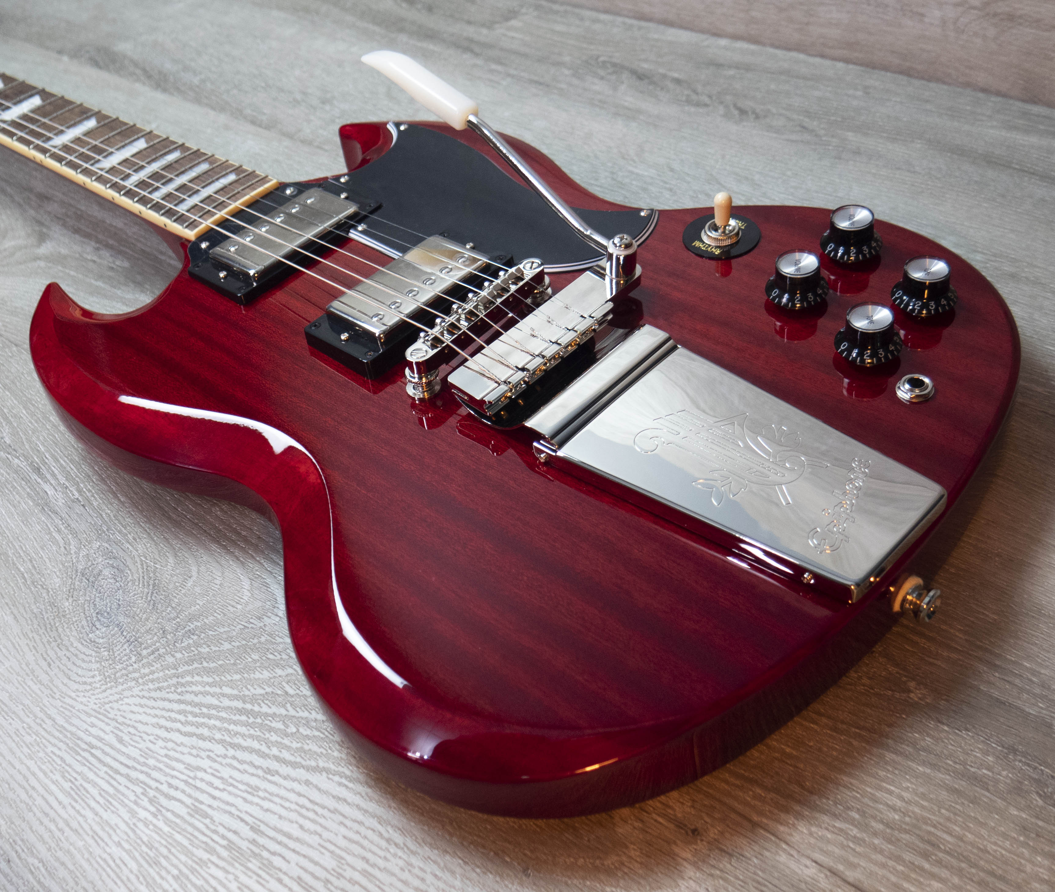 Epiphone SG Standard 60s Maestro Vibrola, Vintage Cherry – A