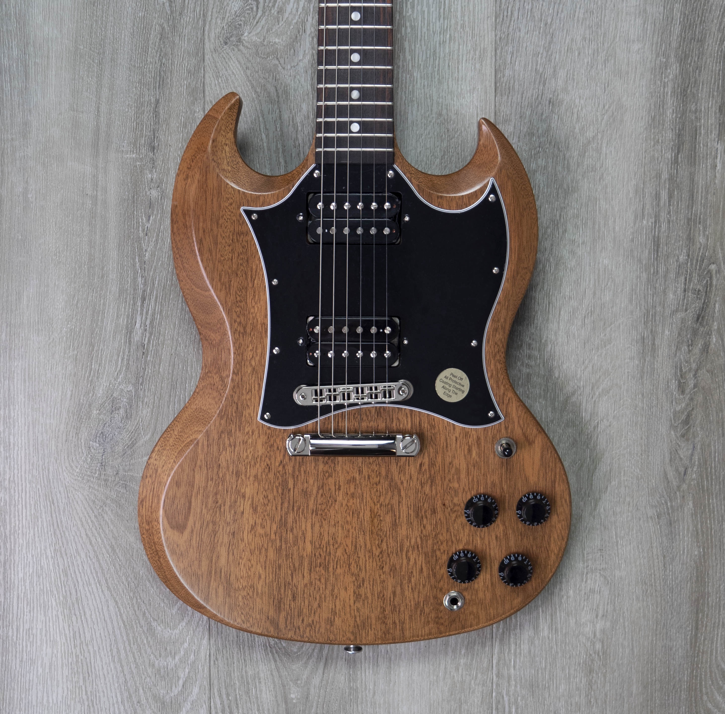 Gibson SG Tribute Satin, Natural Walnut – A Strings