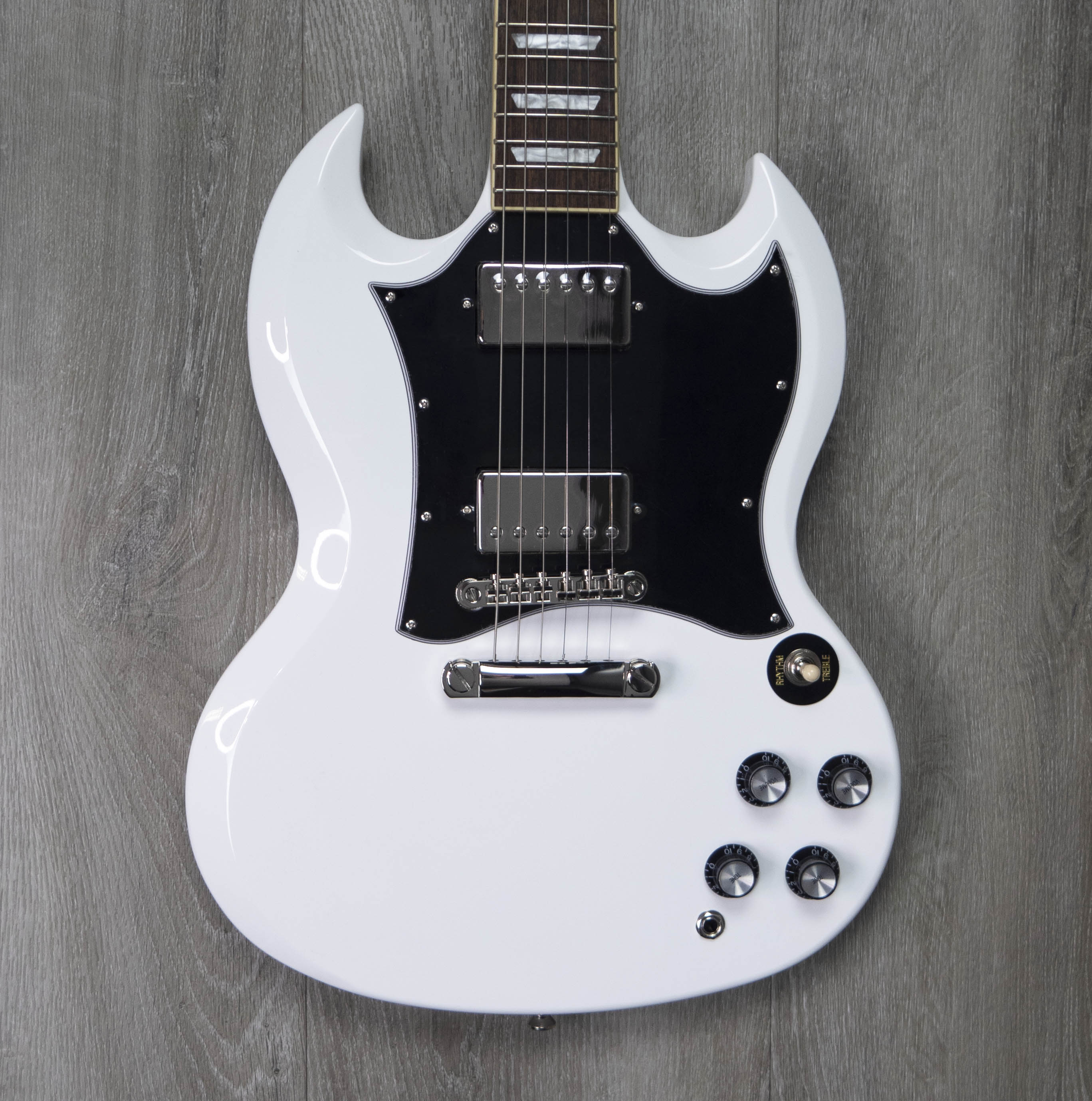 Epiphone SG Standard, Alpine White – A Strings