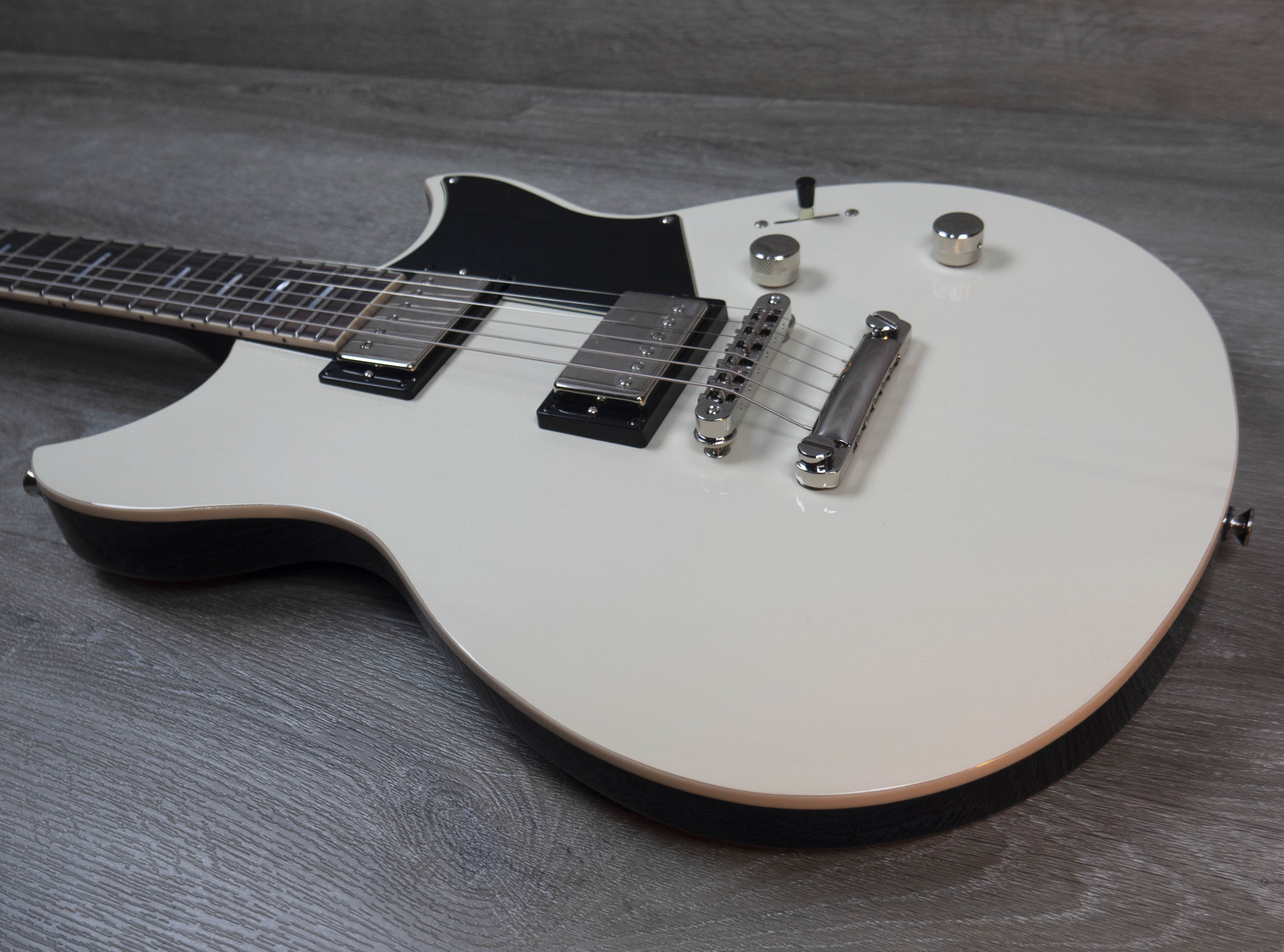 Yamaha RSS20 Revstar Standard Electric Guitar, Vintage White – A