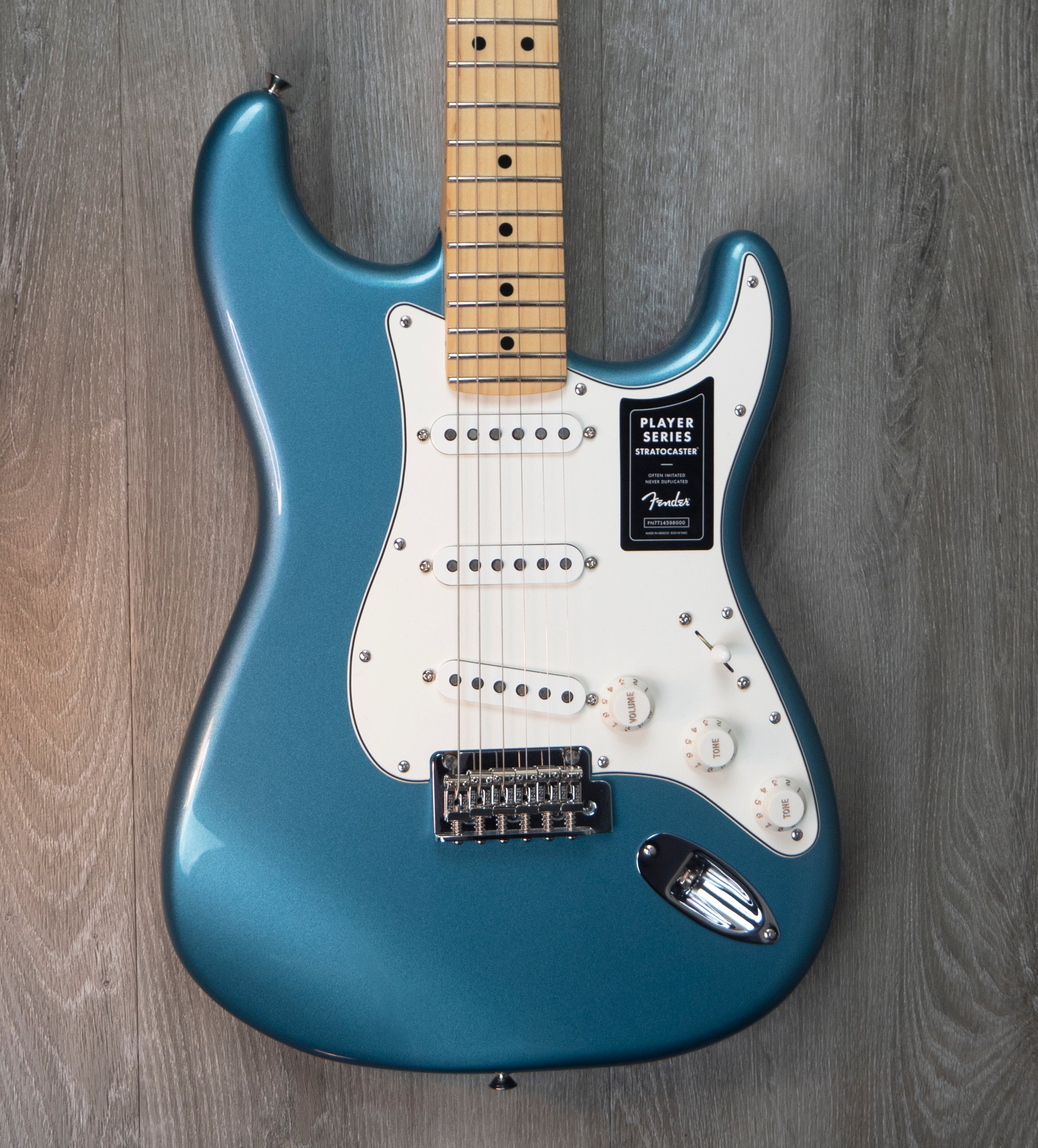 Fender Player Stratocaster, Maple Fingerboard, Tidepool – A